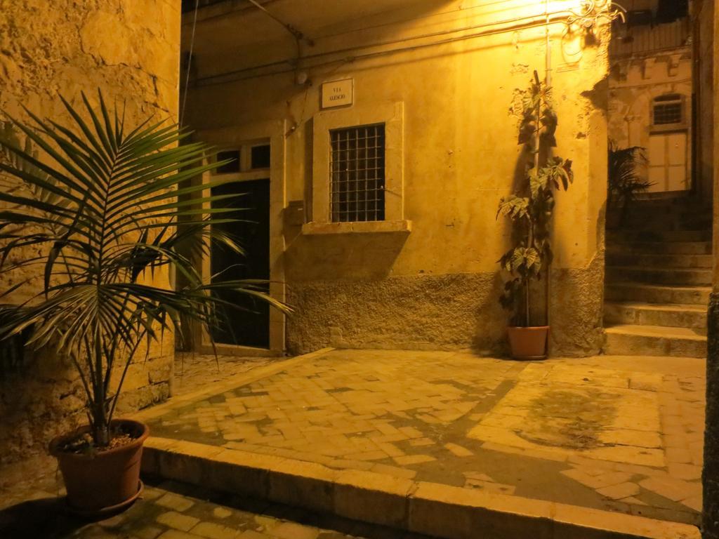 La Casa di Giada Villa Modica Ruang foto