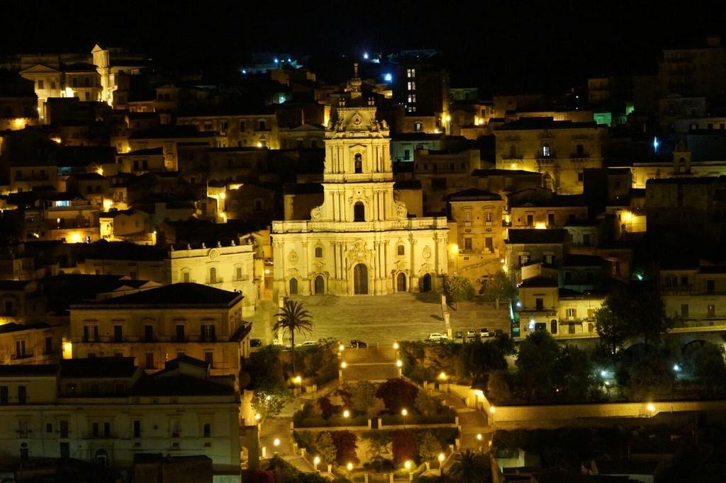 La Casa di Giada Villa Modica Bagian luar foto